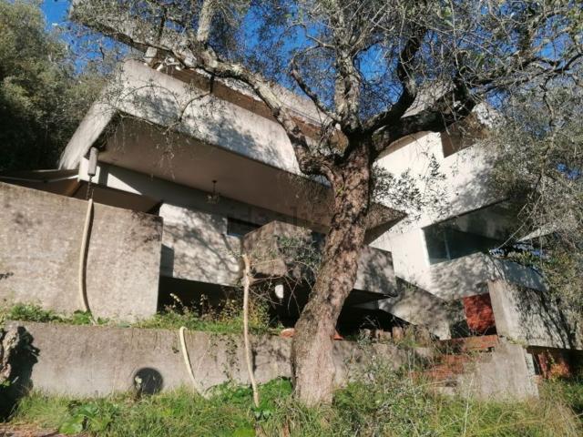 Case e ville in vendita di 290 m² in Strada Comunale di Monteverde