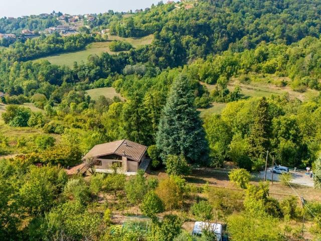 Case e ville in vendita di 290 m² in Strada tetti Bragardo