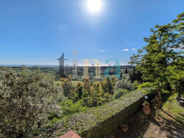 Case e ville in vendita di 291 m² in Via Cecinese