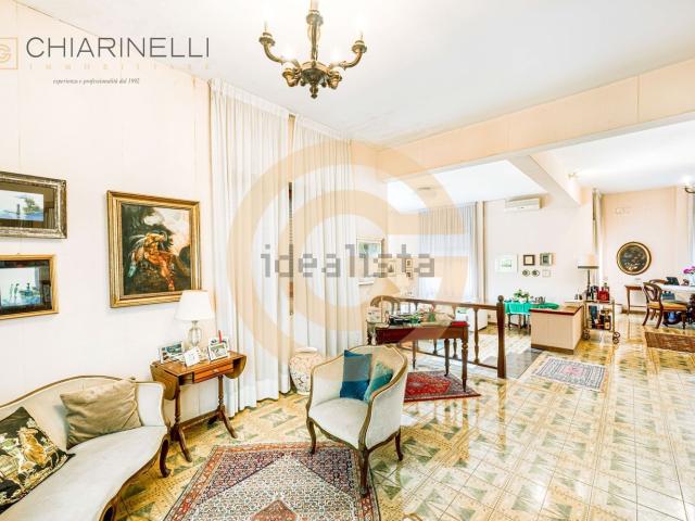 Case e ville in vendita di 293 m² in Via Argelato, 132