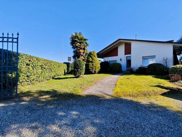 Case e ville in vendita di 294 m²