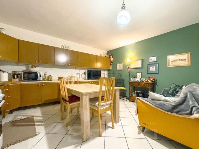 Villetta indipendente in vendita di 294 m² in Via Regina Villa, 33