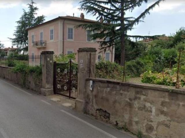Case e ville in vendita di 295 m² in Via Blera, 50