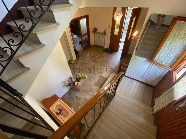 Case e ville in vendita di 296 m² in Viale XXII Aprile