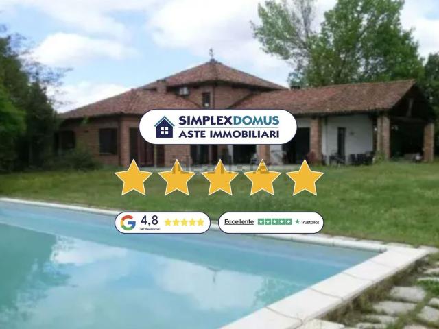 Case e ville in vendita di 296 m² in Frazione Casabianca