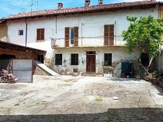 Case e ville in vendita di 297 m² in Via Asti, 79