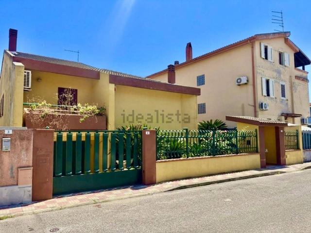 Case e ville in vendita di 298 m² in Via Dino Buzzati