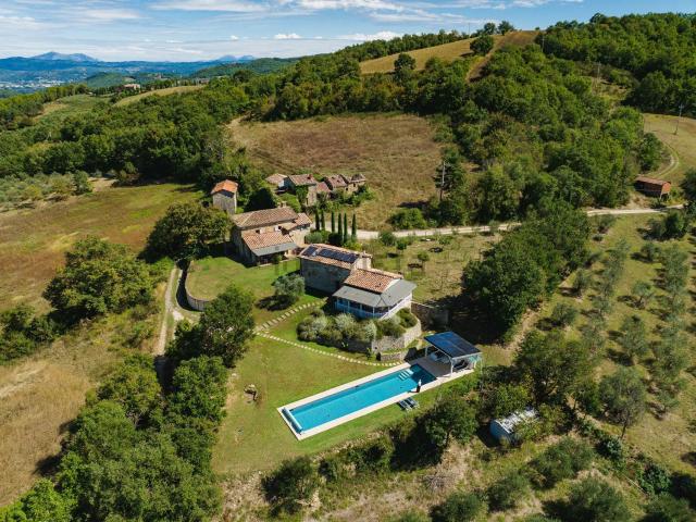 Case e ville in vendita di 299 m²