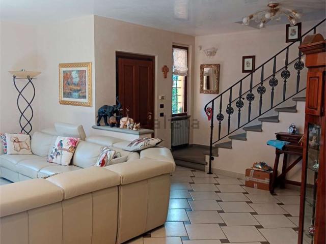 Case e ville in vendita di 300 m²