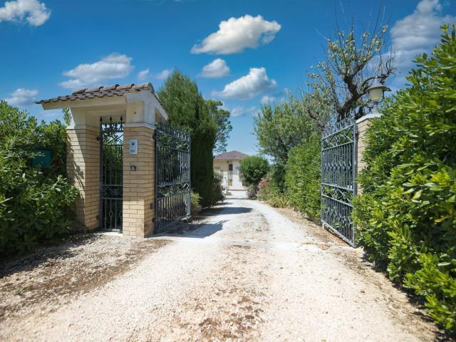 Case e ville in vendita di 300 m²