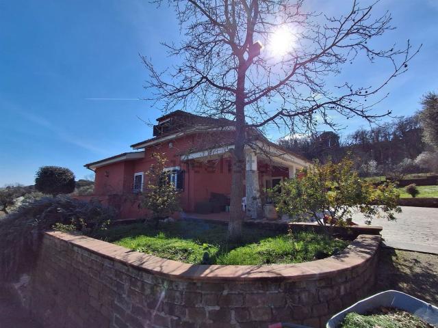Case e ville in vendita di 300 m²