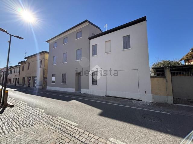 Case e ville in vendita di 300 m²