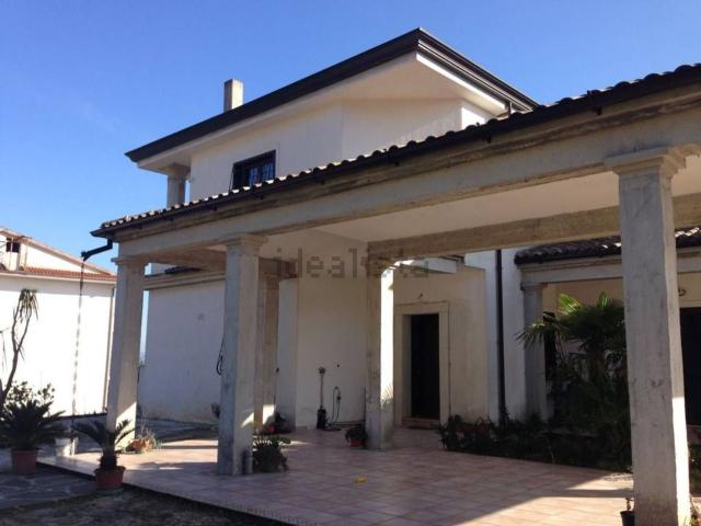 Case e ville in vendita di 300 m²
