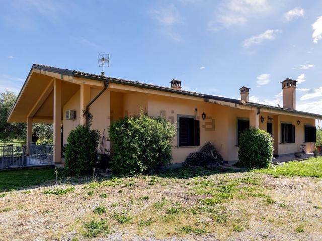 Case e ville in vendita di 300 m²