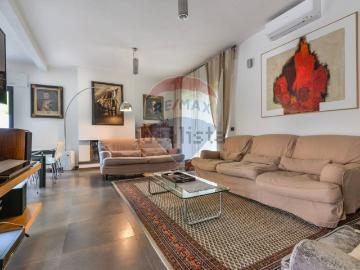 Case e ville in vendita di 300 m²