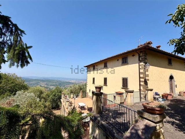 Case e ville in vendita di 300 m²