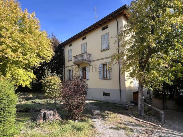 Case e ville in vendita di 300 m² in Viale Timavo