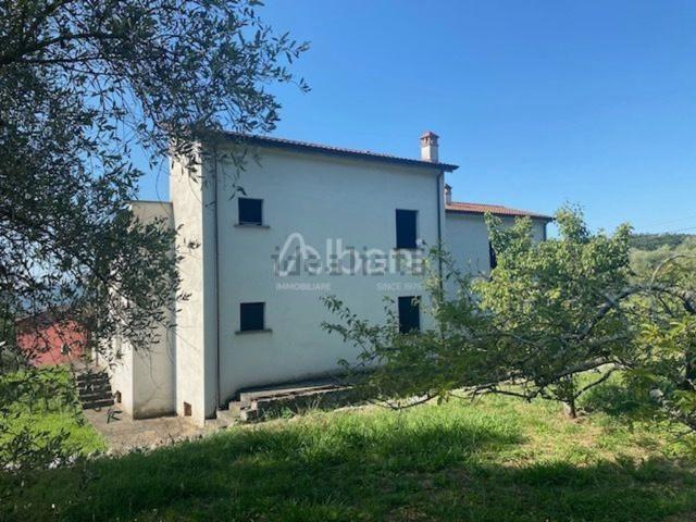 Case e ville in vendita di 300 m²