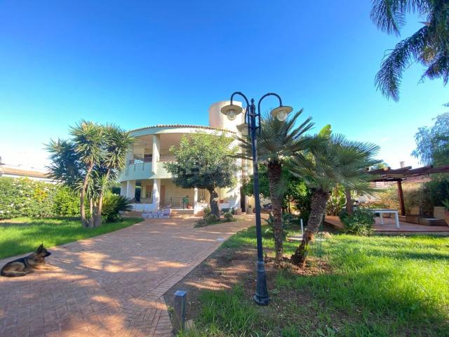 Case e ville in vendita di 300 m²