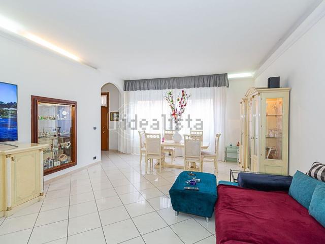 Case e ville in vendita di 300 m²