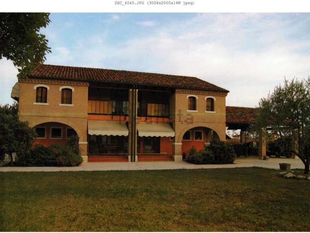 Case e ville in vendita di 300 m²