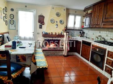 Case e ville in vendita di 300 m²
