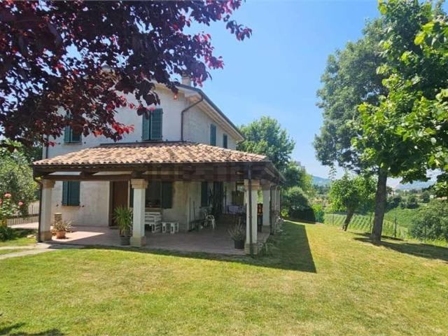 Case e ville in vendita di 300 m² in Via San Rocco, 840