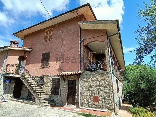 Case e ville in vendita di 300 m²