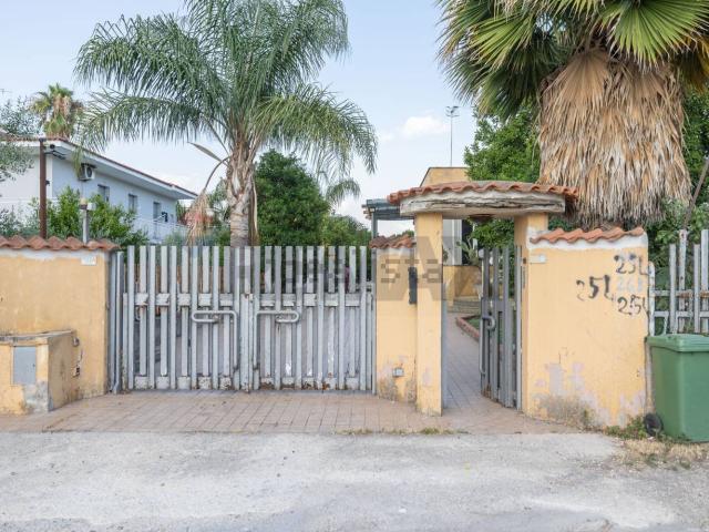 Case e ville in vendita di 300 m²