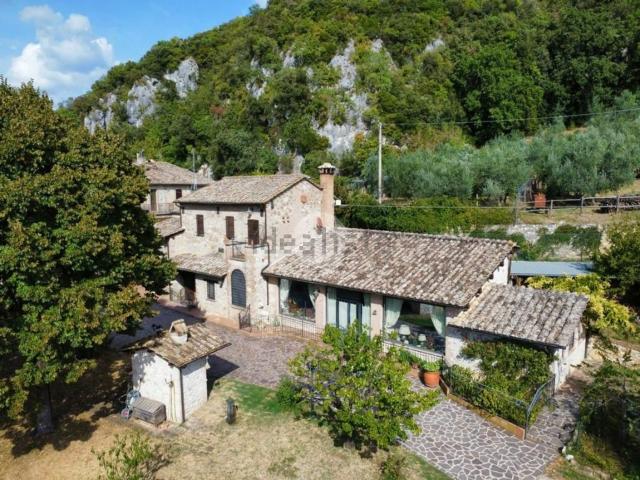 Case e ville in vendita di 300 m²