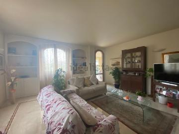 Case e ville in vendita di 300 m² in Via Castiglionese, 6