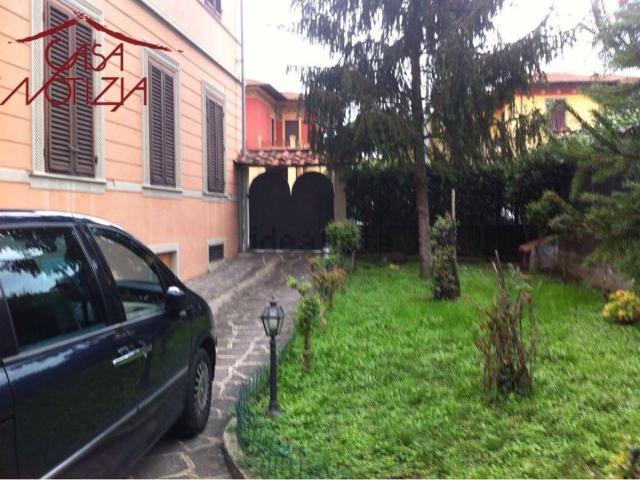Case e ville in vendita di 300 m² in Via Gaetano Luporini, 97