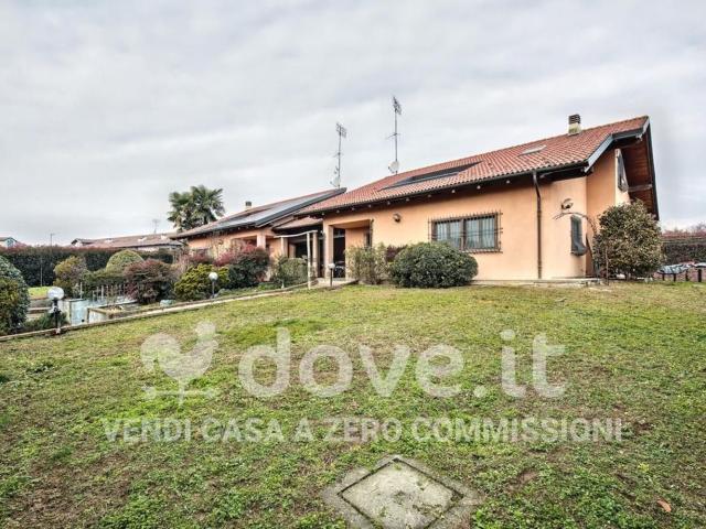 Case e ville in vendita di 300 m² in Via Giuseppe Mazzini, 120
