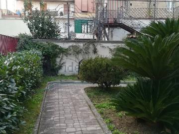 Case e ville in vendita di 300 m² in Via Giacomo Imbroda