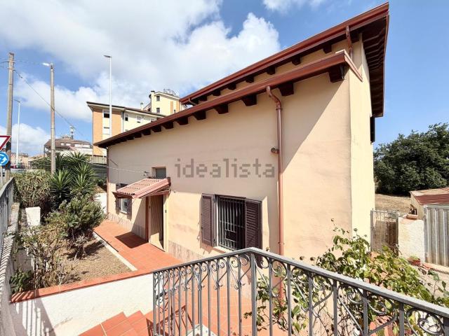 Case e ville in vendita di 300 m² in Via Don Mellano
