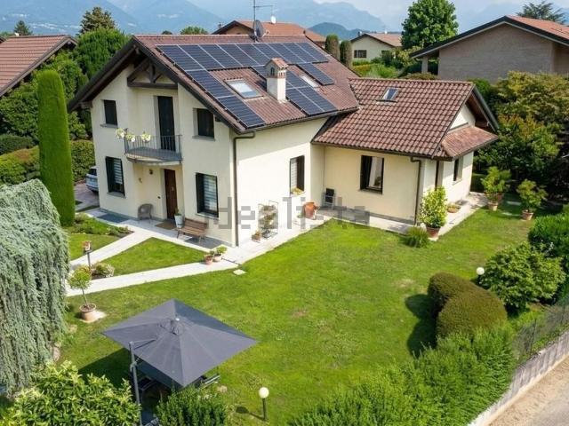Case e ville in vendita di 300 m² in Via Don Primo Mazzolari, 2