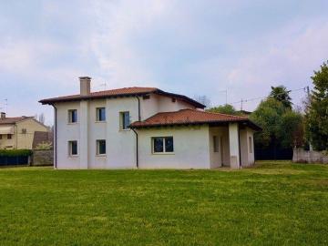 Case e ville in vendita di 300 m² in Via Dante Alighieri