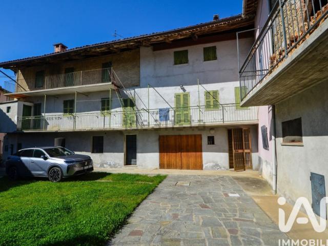 Case e ville in vendita di 300 m² in Via dei Campi