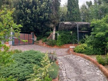 Case e ville in vendita di 300 m² in Via delle Fonti, 52