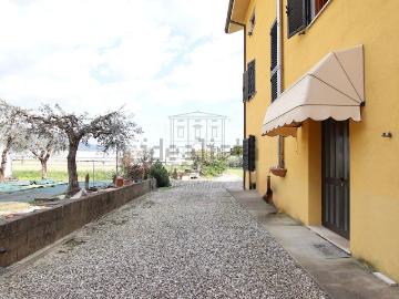 Case e ville in vendita di 300 m² in Via di Mammoli, 1376