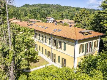 Case e ville in vendita di 300 m² in Via Nobili Martignoni, 6