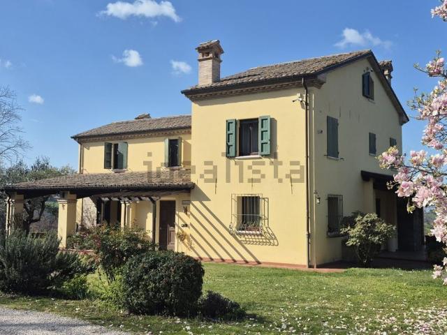 Case e ville in vendita di 300 m² in Via Sorrivoli, 3758