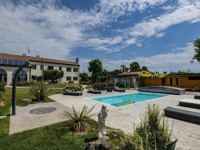 Case e ville in vendita di 300 m² in Via San Marco