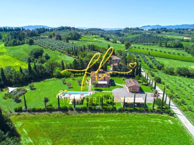 Case e ville in vendita di 300 m² in Via San Martino