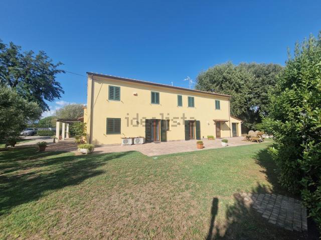 Case e ville in vendita di 300 m² in Via San Giovanni Arena Metato