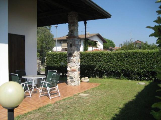 Case e ville in vendita di 300 m² in Via Sandro Pertini