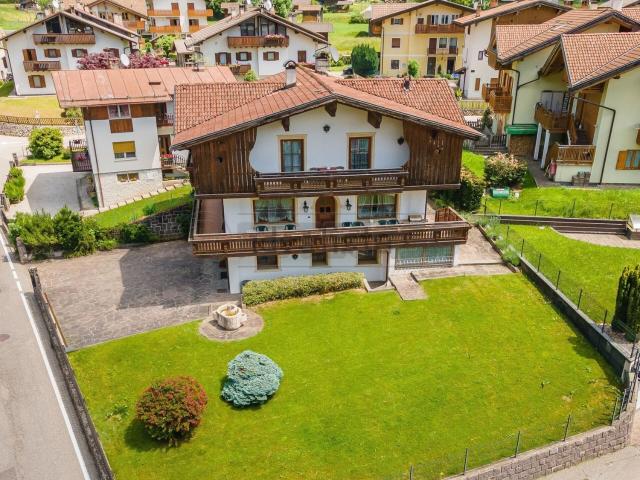 Case e ville in vendita di 300 m² in Via Sass Maor, 14