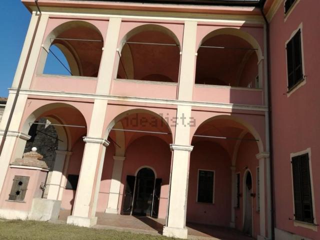 Case e ville in vendita di 300 m² in Via Piave, 43
