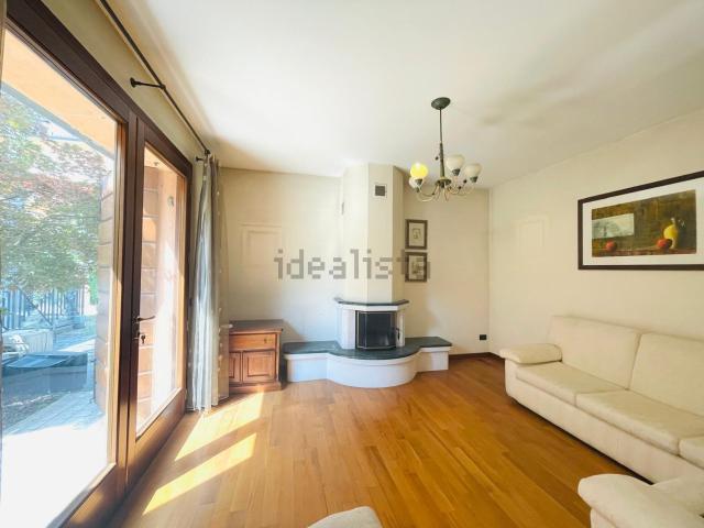 Case e ville in vendita di 300 m² in Via roma