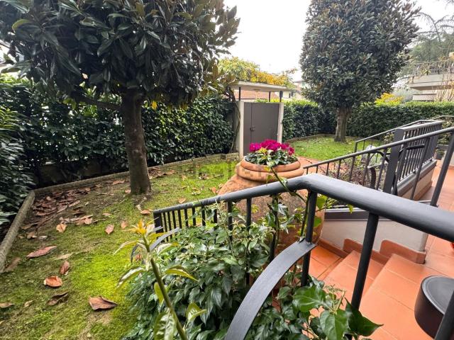Case e ville in vendita di 300 m² in Via Ruggero Nuti